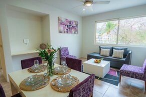 La Playa Suites