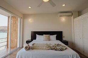 La Playa Hotel Boutique & Suites