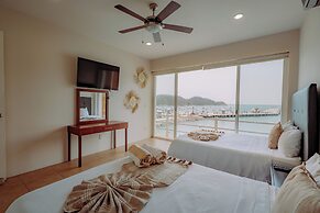 La Playa Hotel Boutique & Suites