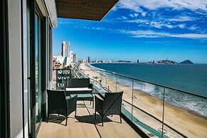 Depto. en el Malecón 2 rec Vista al Mar