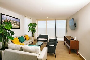 Depto. en el Malecón 2 rec Vista al Mar