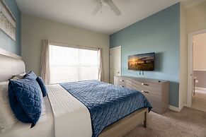 Relax Near Disney 4BR Home With Pool