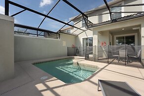 Relax Near Disney 4BR Home With Pool