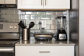 Relax Near Disney 4BR Home With Pool