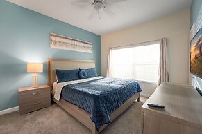 Relax Near Disney 4BR Home With Pool