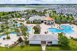 Relax Near Disney 4BR Home With Pool