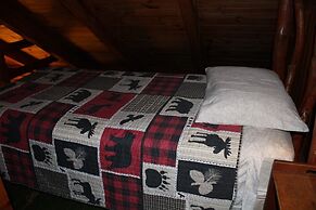 Hominy Ridge Cabins and Gift Shop