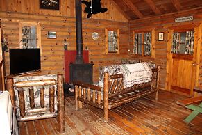 Hominy Ridge Cabins and Gift Shop