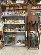 Hominy Ridge Cabins and Gift Shop