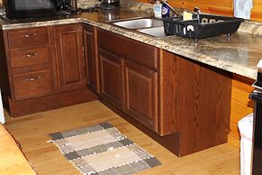 Hominy Ridge Cabins and Gift Shop