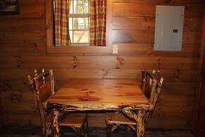 Hominy Ridge Cabins and Gift Shop