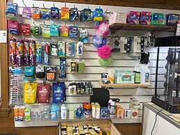 Hominy Ridge Cabins and Gift Shop