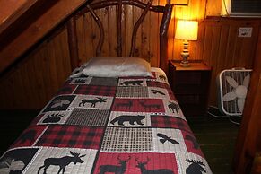 Hominy Ridge Cabins and Gift Shop