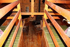 Hominy Ridge Cabins and Gift Shop