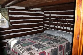 Hominy Ridge Cabins and Gift Shop