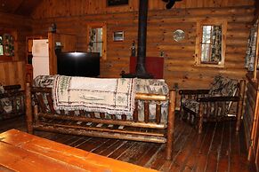 Hominy Ridge Cabins and Gift Shop