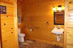 Hominy Ridge Cabins and Gift Shop