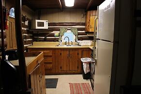 Hominy Ridge Cabins and Gift Shop