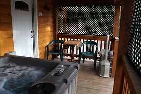 Hominy Ridge Cabins and Gift Shop