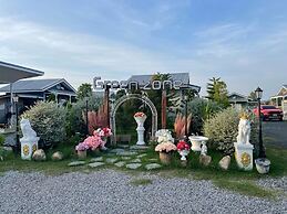 Green Zone Resorts hotel