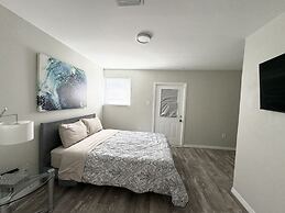 Pool Home in Seminole 5miles to Beach