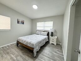 Pool Home in Seminole 5miles to Beach