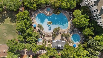 Serene Studio at Sandestin Pool, Hot Tub, Beach Shuttle, Walk to Bayto