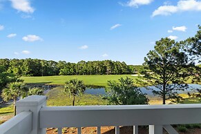 Serene Studio at Sandestin Pool, Hot Tub, Beach Shuttle, Walk to Bayto