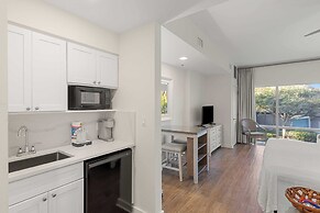 Resort Condo Steps to Beach Pool, Hot Tub, Tennis, Golf Sandestin, Mir