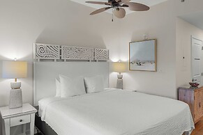 Resort Condo Steps to Beach Pool, Hot Tub, Tennis, Golf Sandestin, Mir