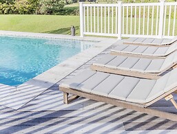 Hamptons White House