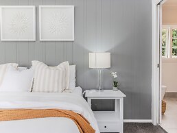 Hamptons White House