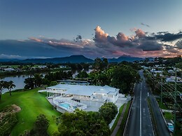 Hamptons White House