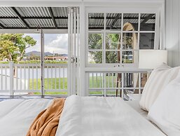 Hamptons White House