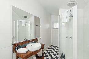 3 Bedroom House - Sandy Bay