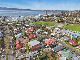 3 Bedroom House - Sandy Bay