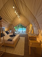 Floating Home in Reef Resort Unit 2