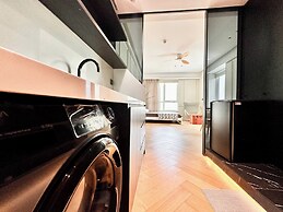 free pool the manor luxury condotel