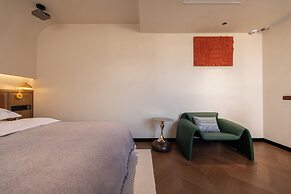 SIXI  GOLDEN SUNRISE  SOUND SLEEP CLUB