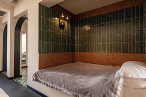 SIXI  GOLDEN SUNRISE  SOUND SLEEP CLUB