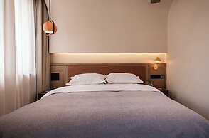 SIXI  GOLDEN SUNRISE  SOUND SLEEP CLUB