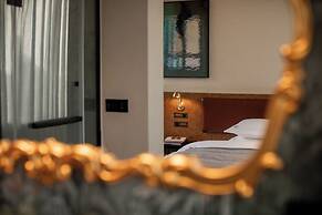 SIXI  GOLDEN SUNRISE  SOUND SLEEP CLUB