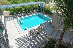 Grand Kourouta Pool Apartments