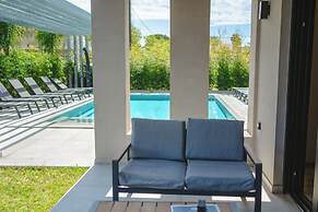 Grand Kourouta Pool Apartments