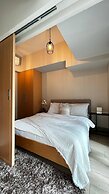 Uptown Parksuites Tower Two