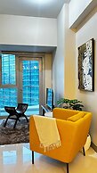 Uptown Parksuites Tower Two