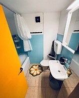 Gugel Waves Apartments