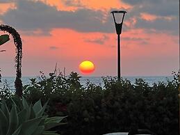 Gugel Waves Apartments