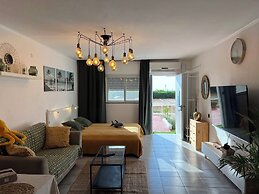 Gugel Waves Apartments