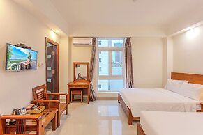 Seavitel Beach Hotel Da Nang